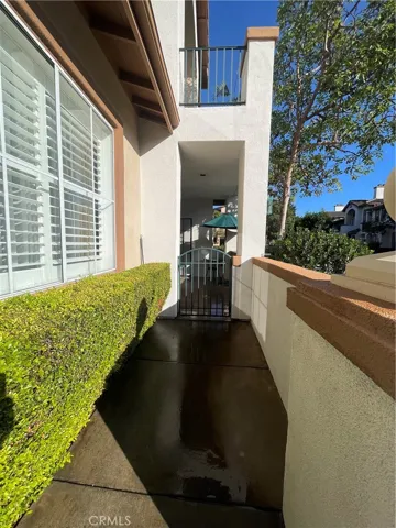1104 Solvay Aisle, Irvine, California 92606