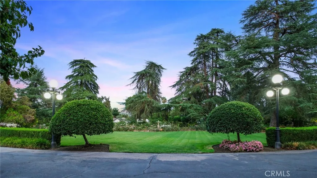 4175 N Van Ness Boulevard N, Fresno, California 93704 home-pic-2