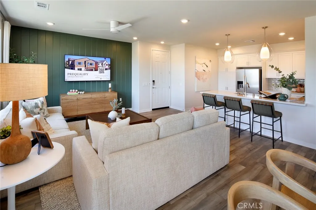 36144 Jaden Avenue 2602, Murrieta, California 92563 home-pic-20
