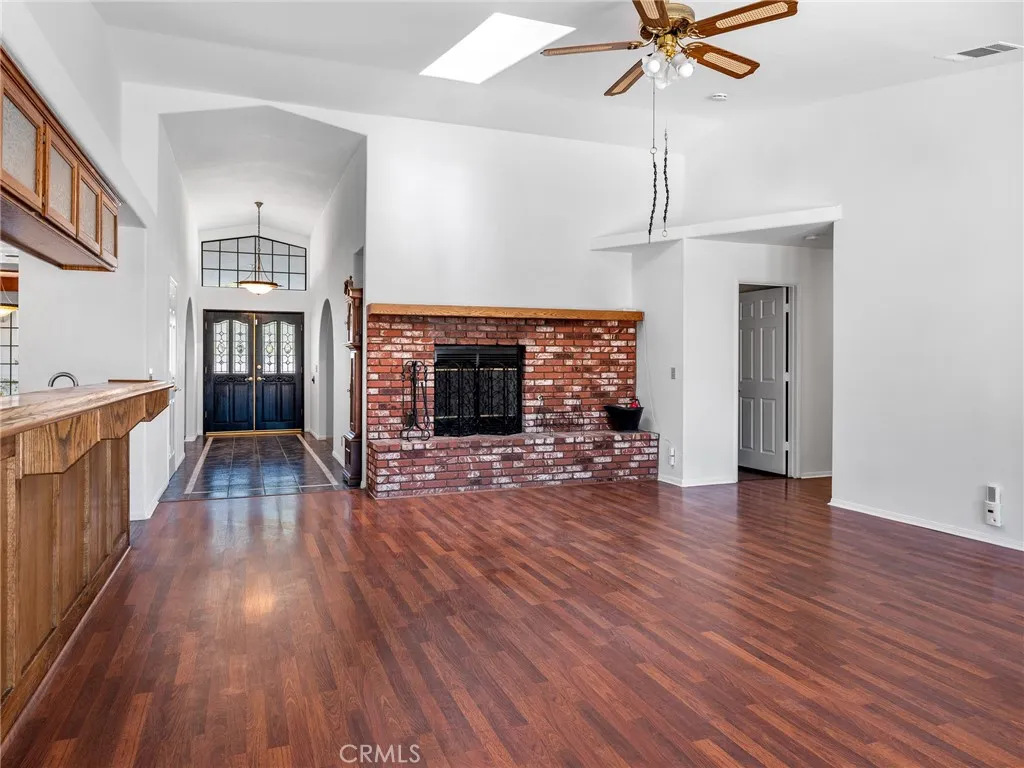 19030 19030 Lenca, Apple Valley, California 92307 home-pic-19