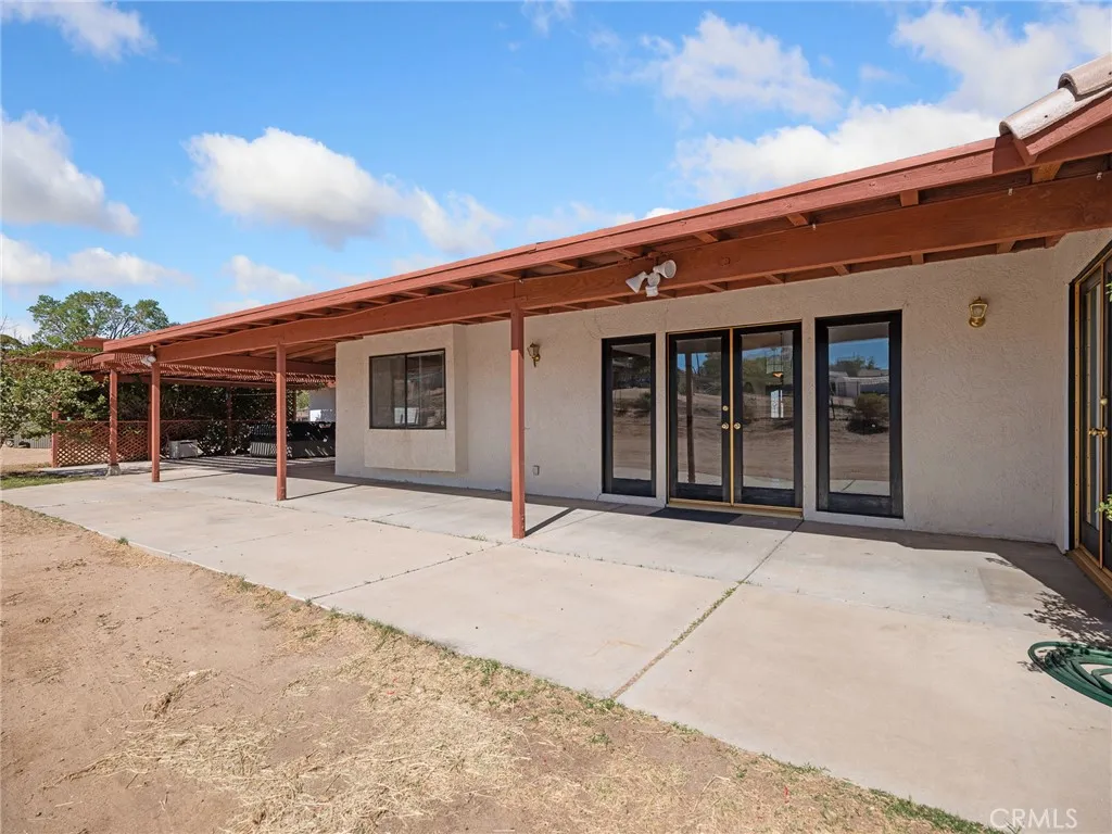 19030 19030 Lenca, Apple Valley, California 92307 home-pic-41