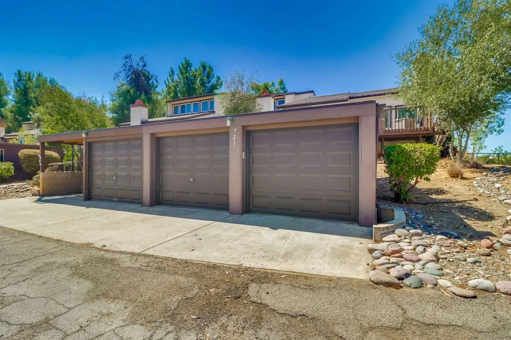 15721 Davis Cup Ln, Ramona, California 92065 home-pic-12