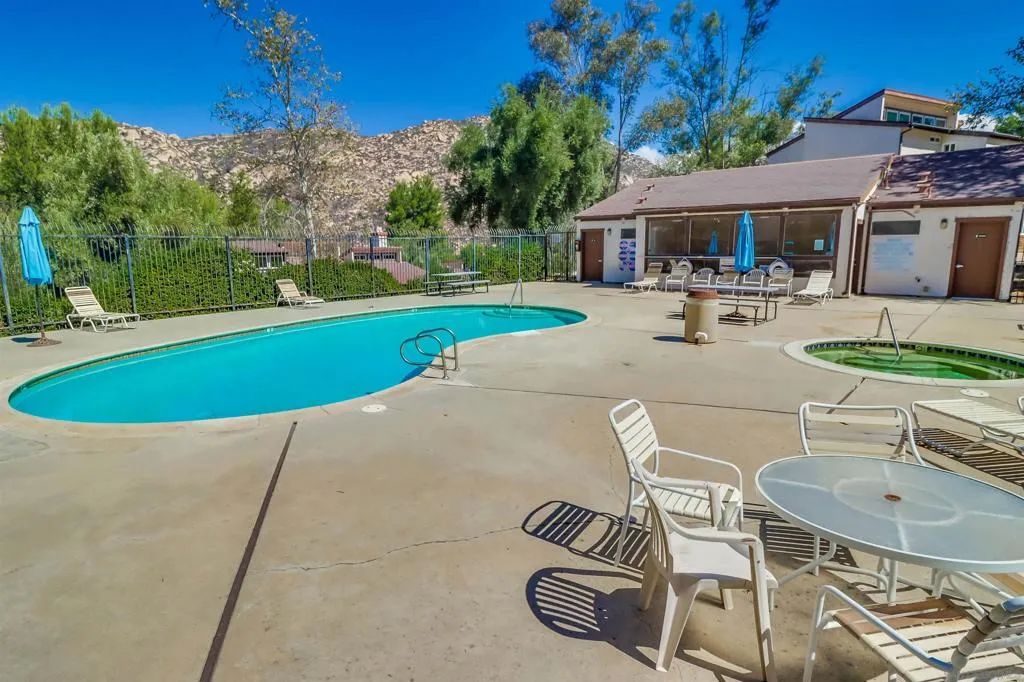 15721 Davis Cup Ln, Ramona, California 92065 home-pic-15