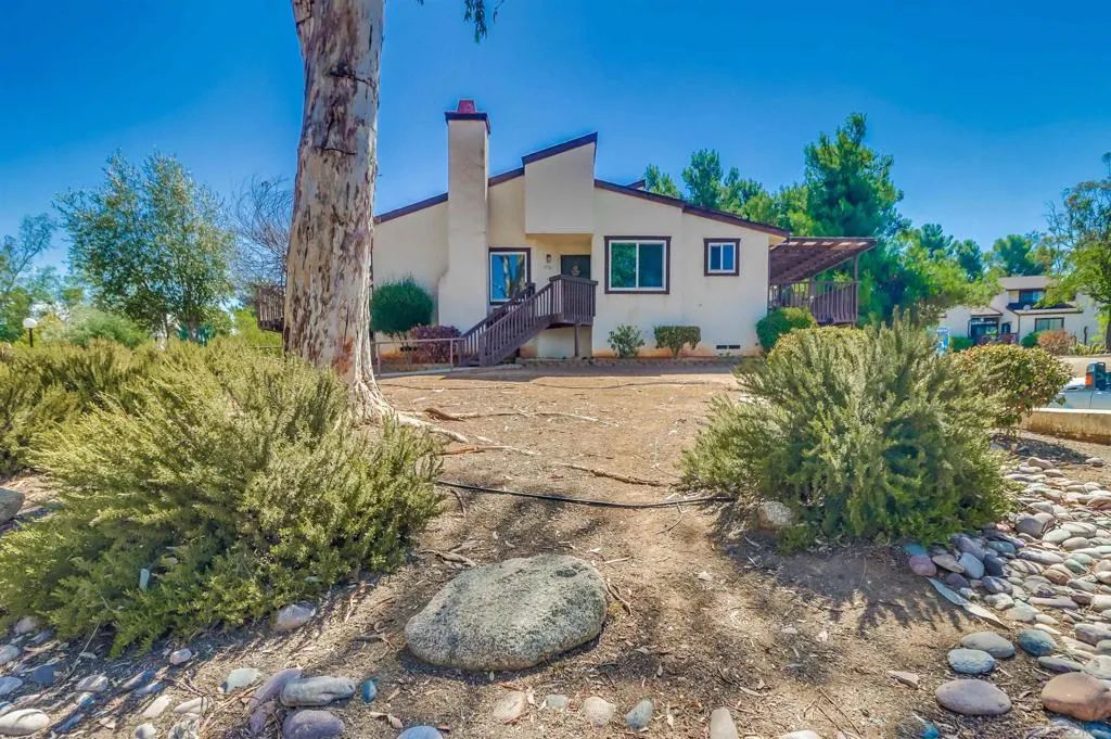 15721 Davis Cup Ln, Ramona, California 92065 home-pic-0