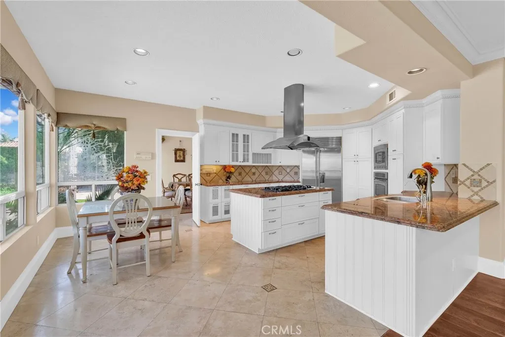 20033 E Skyline Dr, Walnut, California 91789 home-pic-10