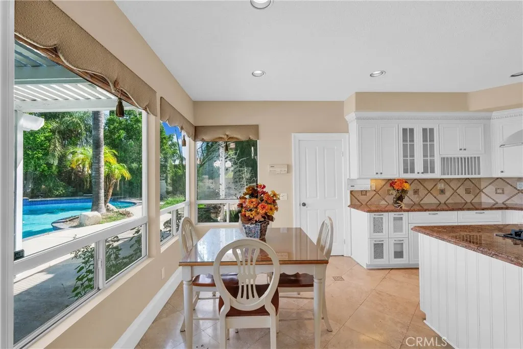 20033 E Skyline Dr, Walnut, California 91789 home-pic-14