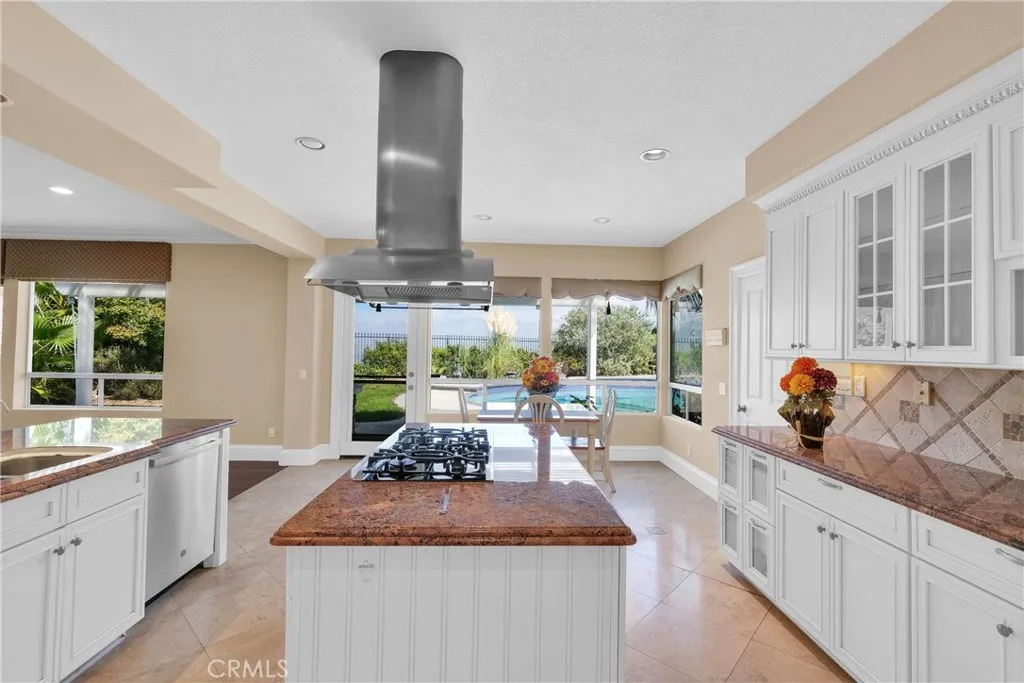 20033 E Skyline Dr, Walnut, California 91789 home-pic-13