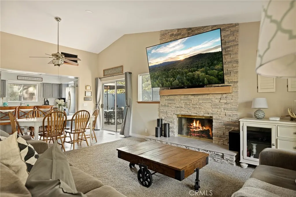 674 Butte Avenue, Big Bear, California 92314 home-pic-4