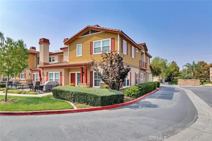 1510 Orange Avenue 101, Redlands, California 92373