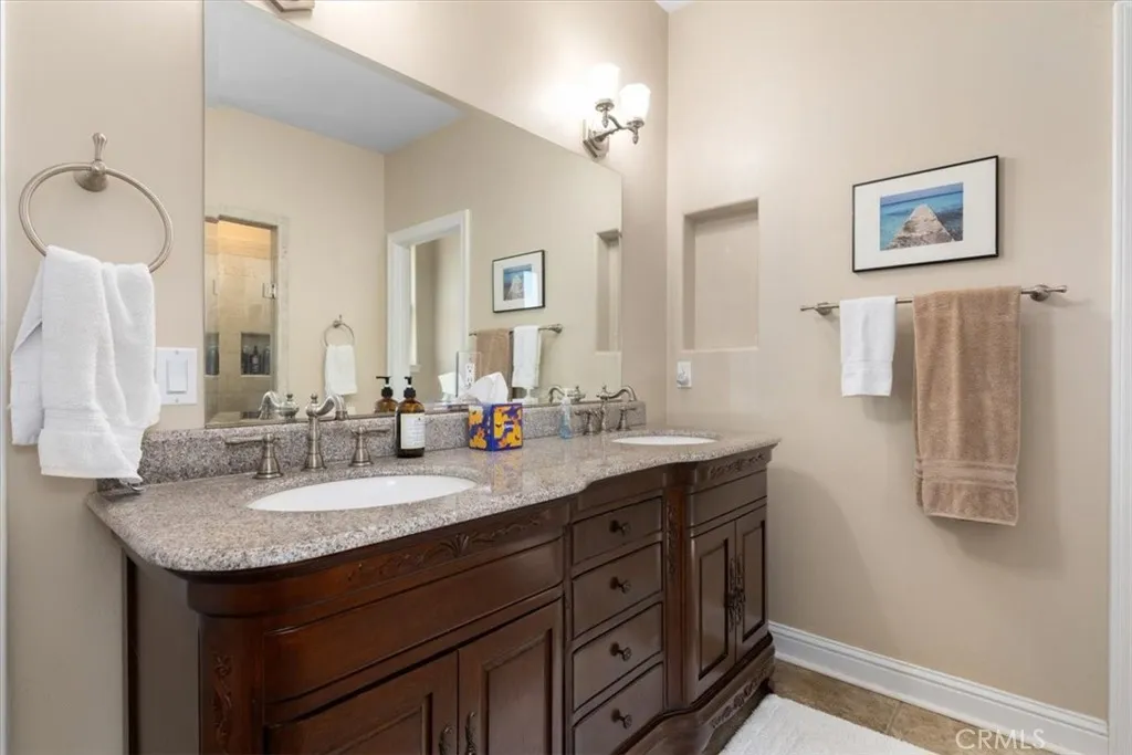 2347 Lakeview Drive, Lake Nacimiento, California 93426 home-pic-25