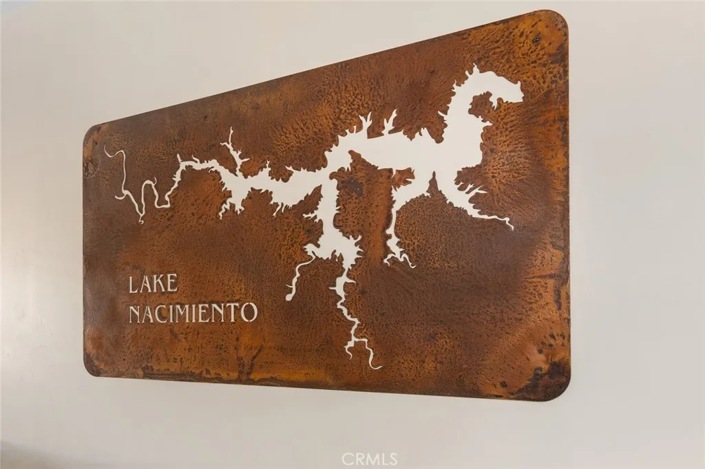 2347 Lakeview Drive, Lake Nacimiento, California 93426 home-pic-17