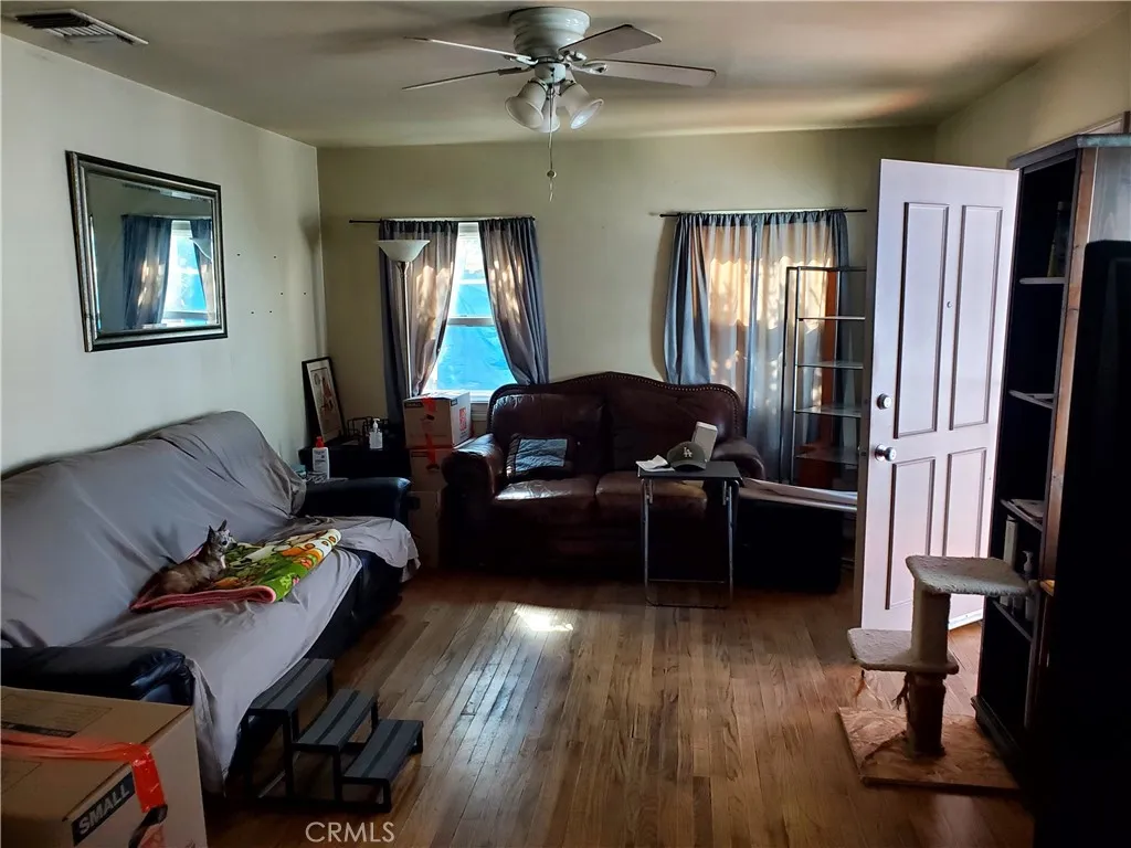 626 S Inglewood Avenue, Inglewood, California 90301 home-pic-9