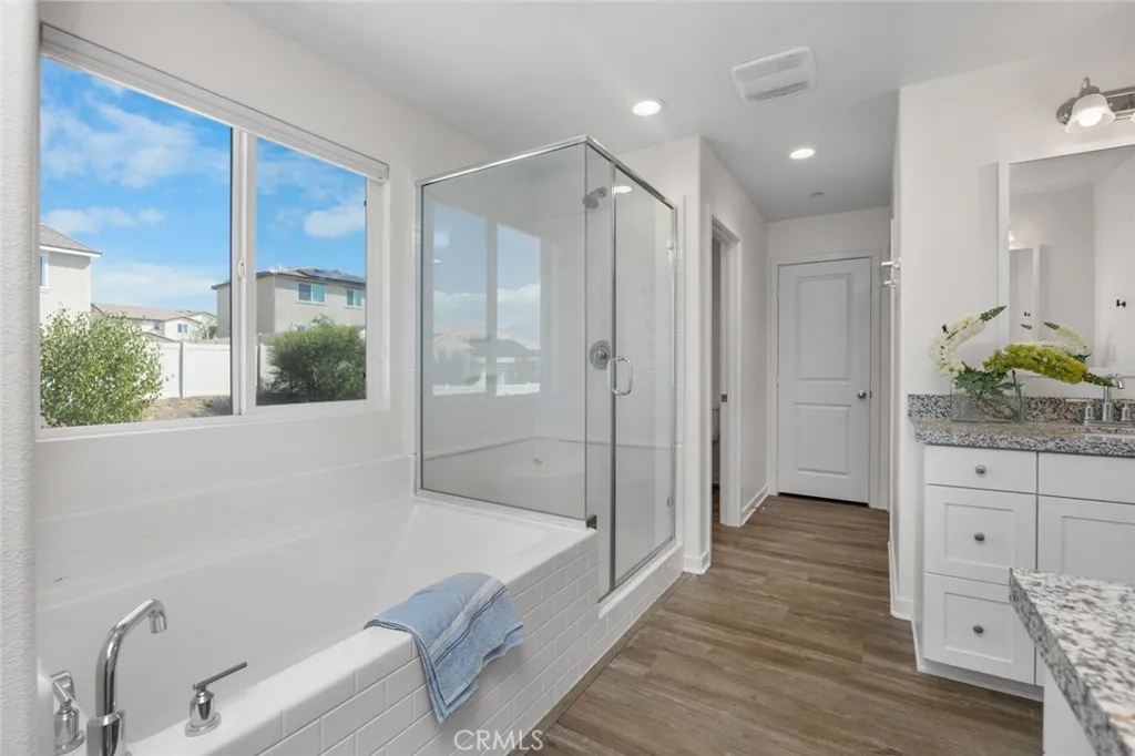 14016 Cavallano Court, Beaumont, California 92223 home-pic-24