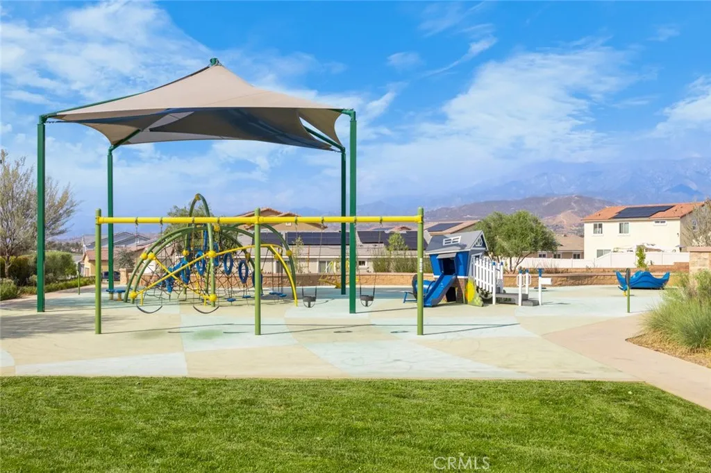 14016 Cavallano Court, Beaumont, California 92223 home-pic-37