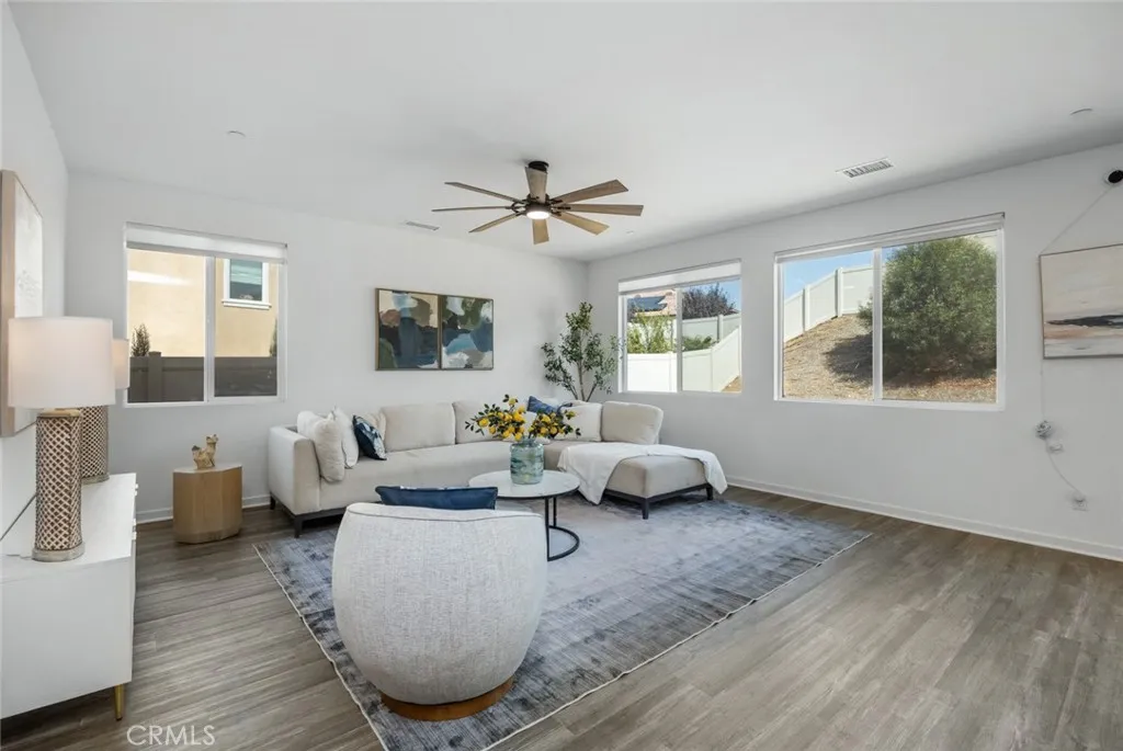 14016 Cavallano Court, Beaumont, California 92223 home-pic-4