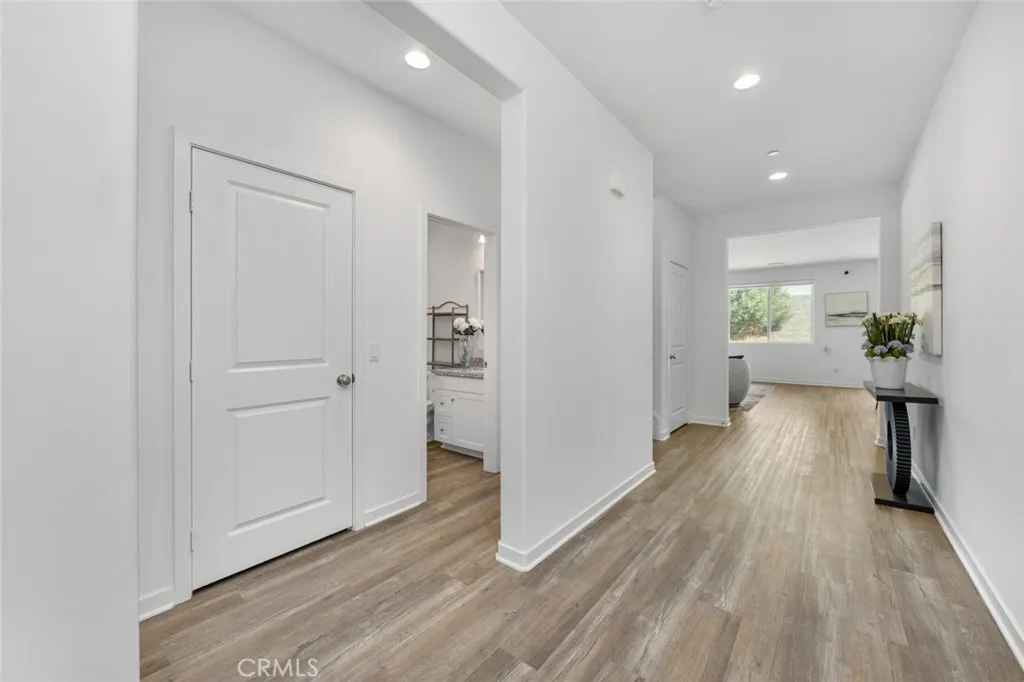 14016 Cavallano Court, Beaumont, California 92223 home-pic-19