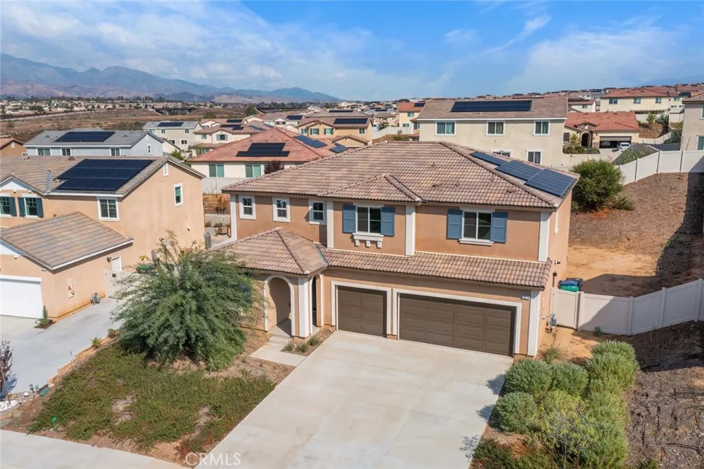 14016 Cavallano Court, Beaumont, California 92223 home-pic-2