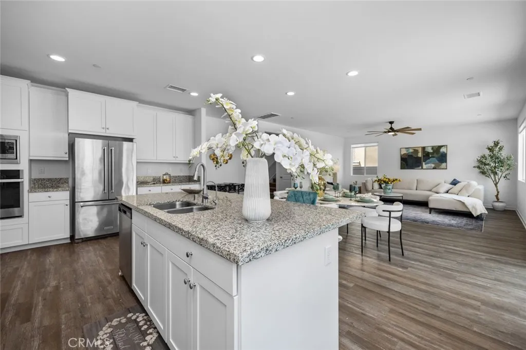 14016 Cavallano Court, Beaumont, California 92223 home-pic-12