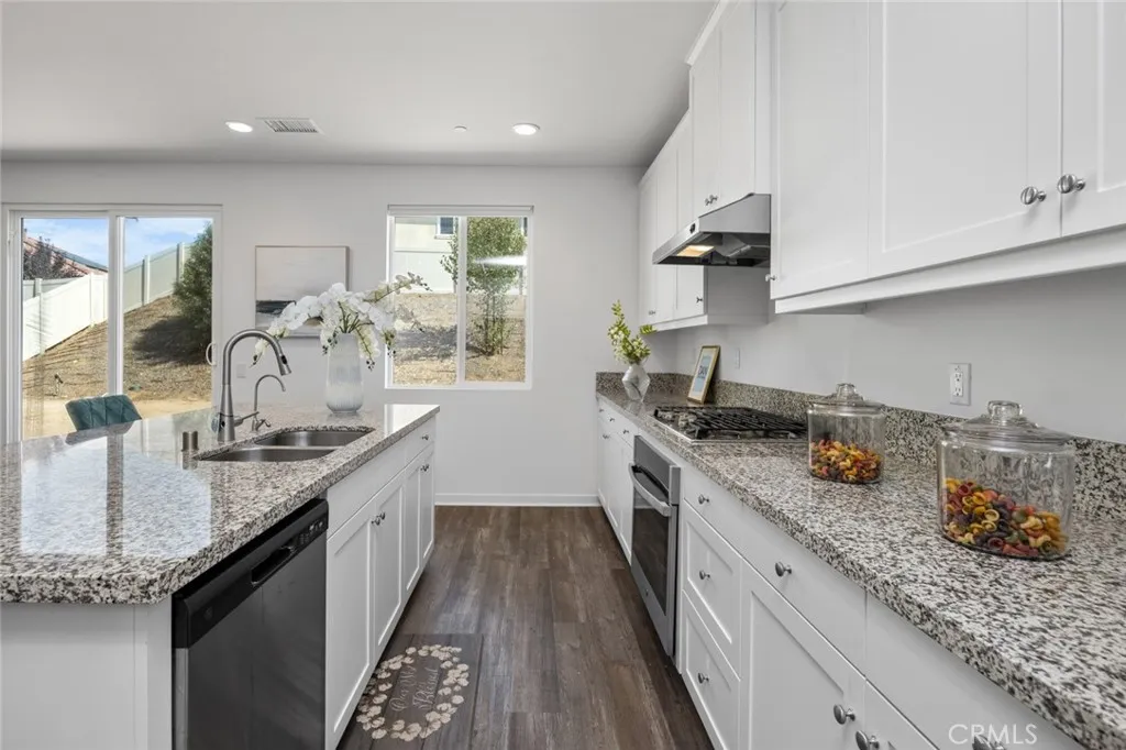14016 Cavallano Court, Beaumont, California 92223 home-pic-14