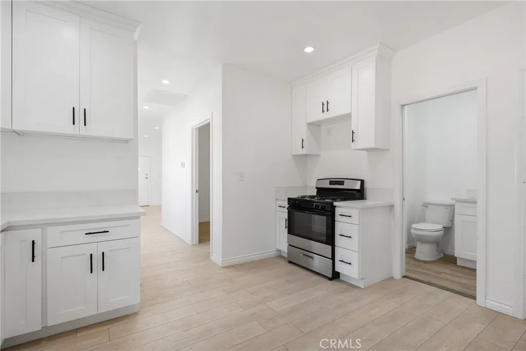 3929 3929 Brighton, Los Angeles, California 90062 home-pic-13