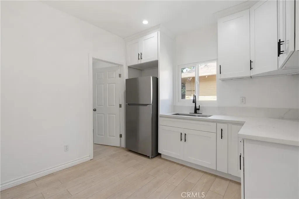 3929 3929 Brighton, Los Angeles, California 90062 home-pic-14