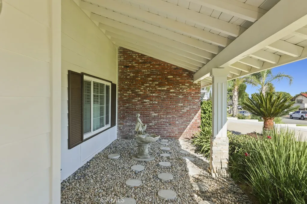 785 785 W Dalton, Upland, California 91784 home-pic-8