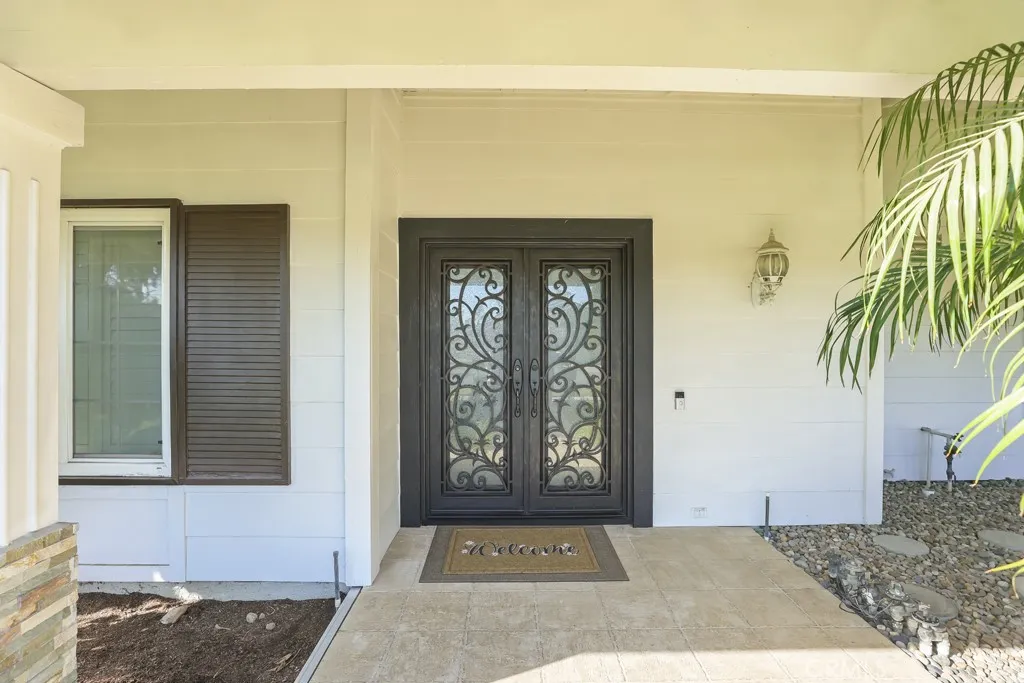 785 785 W Dalton, Upland, California 91784 home-pic-7