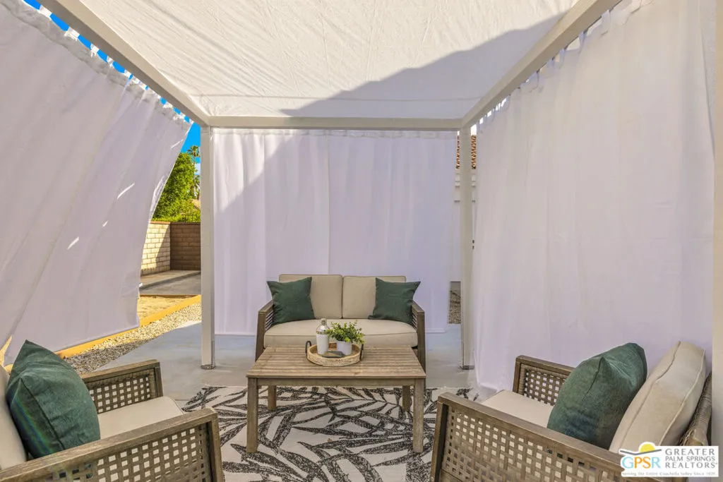 72950 Amber Street, Palm Desert, California 92260 home-pic-11
