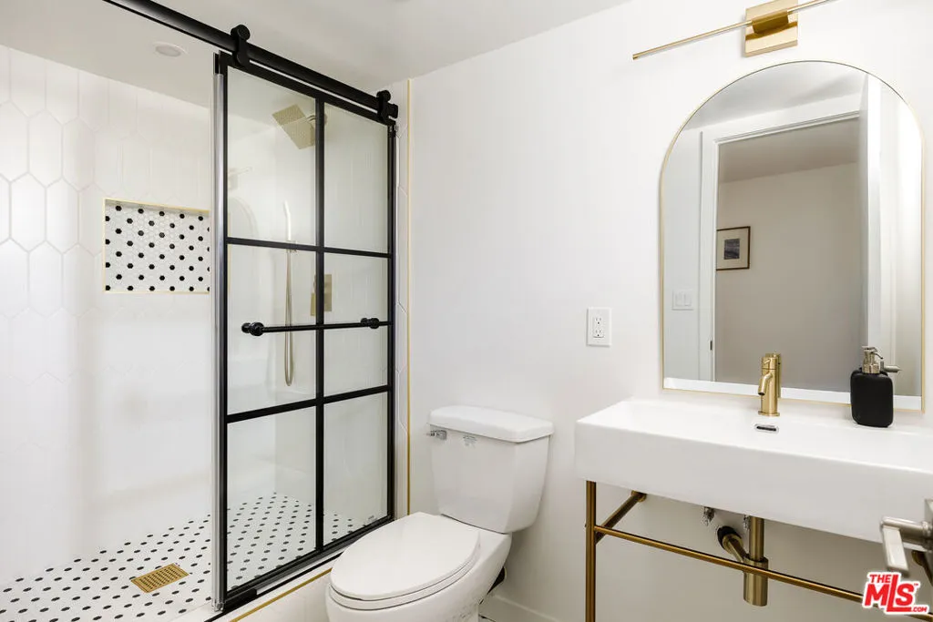 4879 Hartwick Street, Eagle Rock, California 90041 home-pic-30