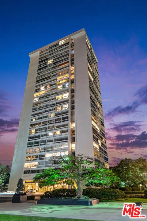 2220 Avenue Of The Stars 702, Los Angeles, California 90067 home-pic-37