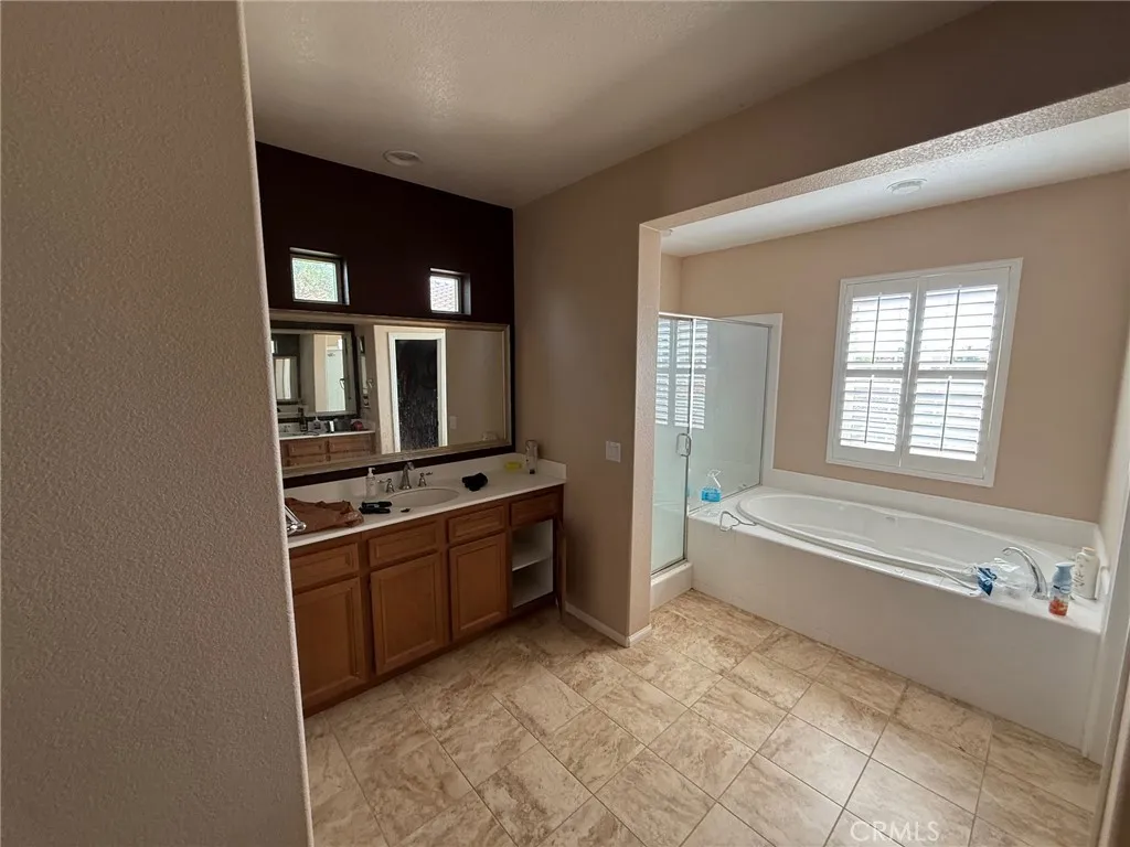 770 770 Sungold, Escondido, California 92027 home-pic-10