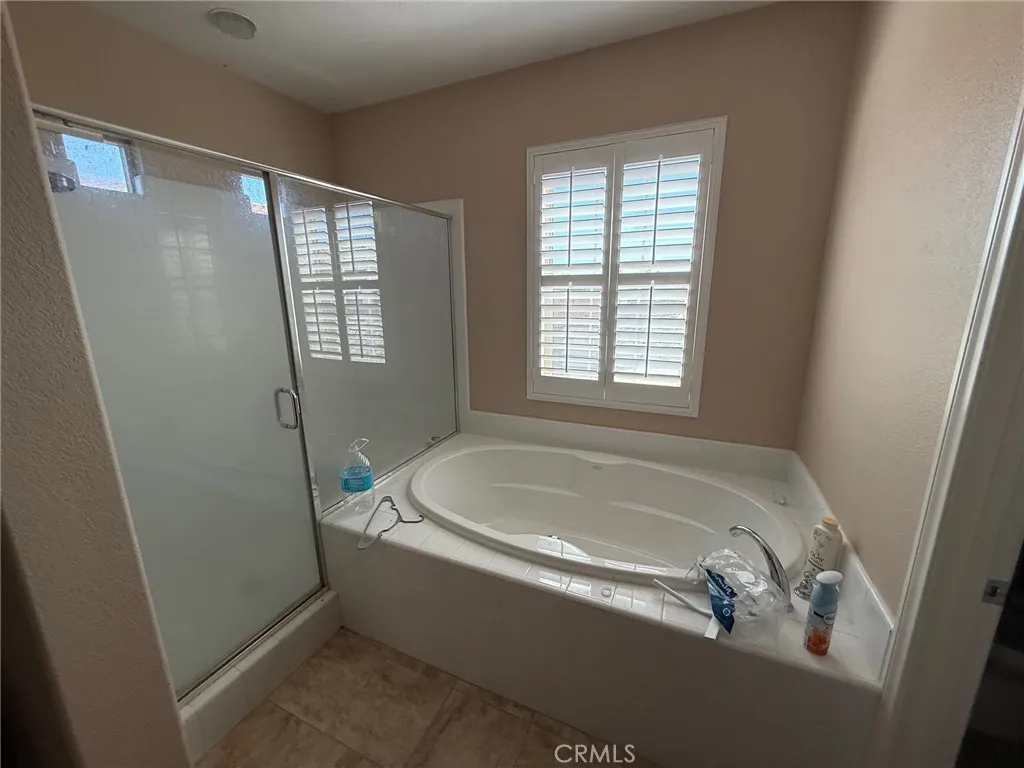 770 770 Sungold, Escondido, California 92027 home-pic-11