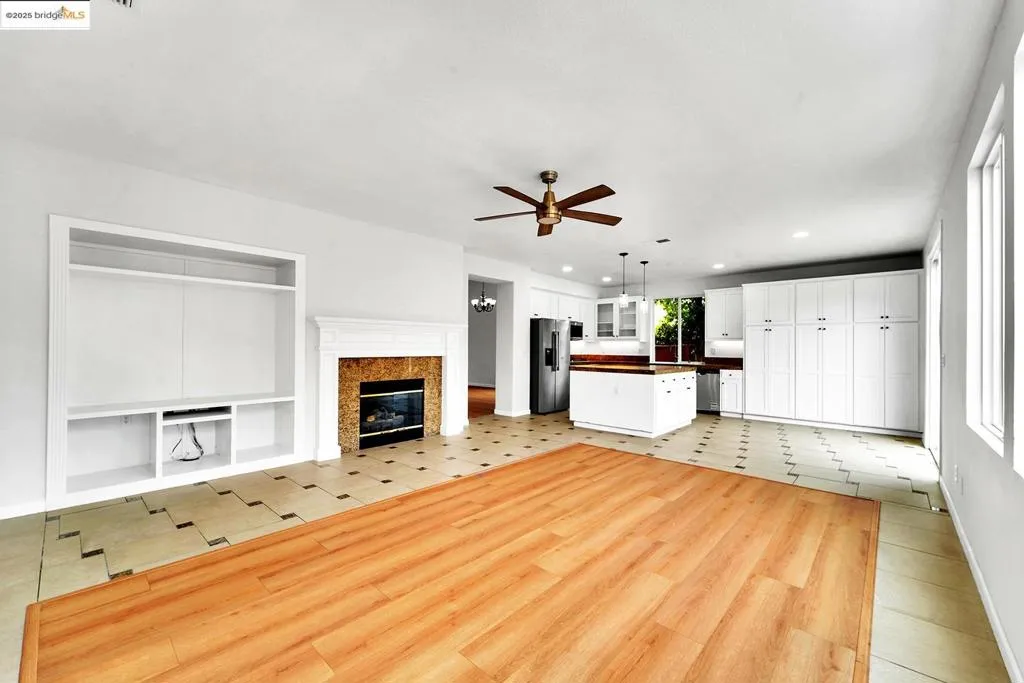 2401 Silveria Way, Antioch, California 94531 home-pic-21