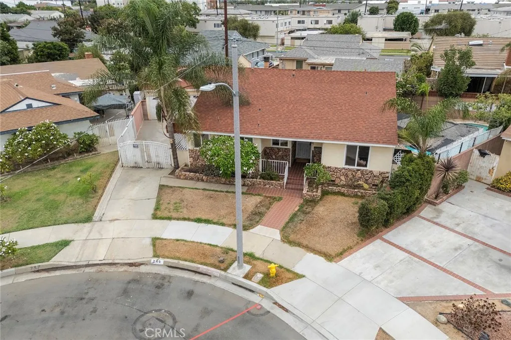 740 740 Albee, Montebello, California 90640 home-pic-32
