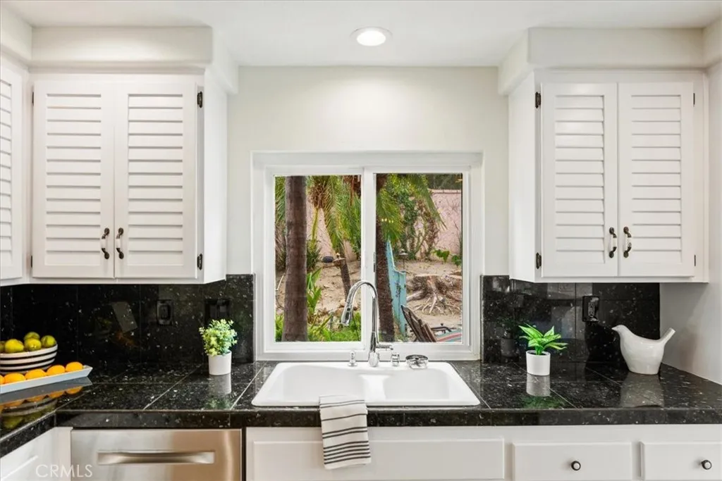 25511 Palermo Way, Yorba Linda, California 92887 home-pic-19