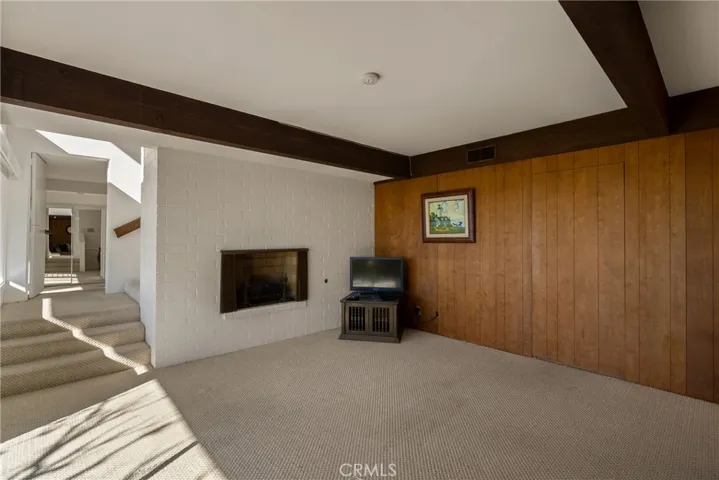 481 Dartmoor Street, Laguna Beach, California 92651