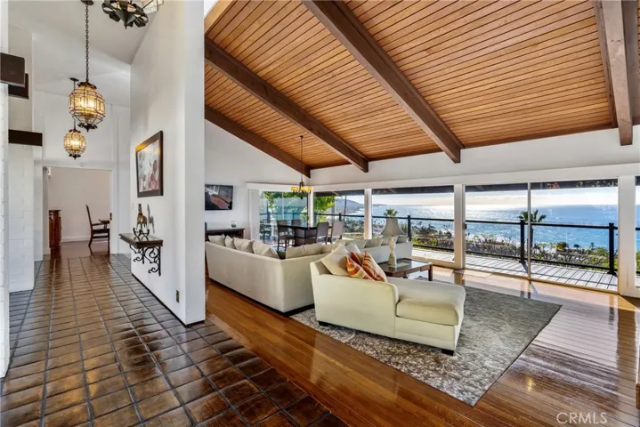 481 Dartmoor Street, Laguna Beach, California 92651