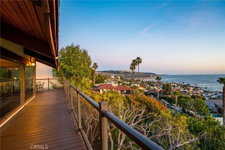 481 Dartmoor Street, Laguna Beach, California 92651