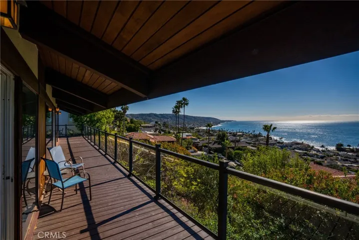 481 Dartmoor Street, Laguna Beach, California 92651