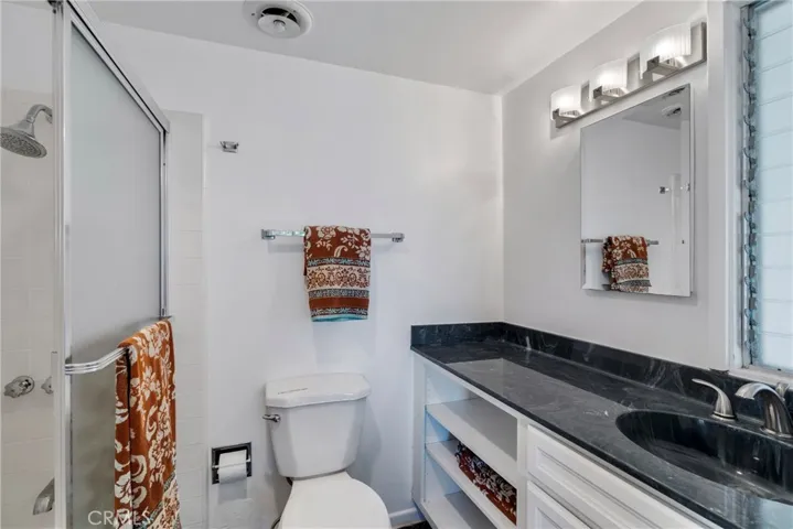 481 Dartmoor Street, Laguna Beach, California 92651