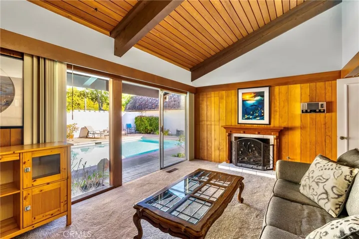 481 Dartmoor Street, Laguna Beach, California 92651