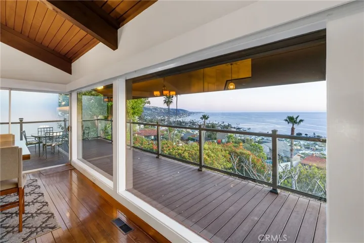 481 Dartmoor Street, Laguna Beach, California 92651