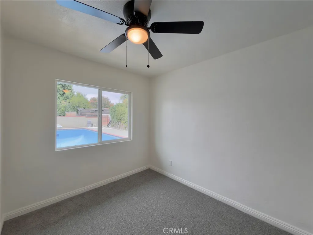 332 E Rosewood, Rialto, California 92376 home-pic-10