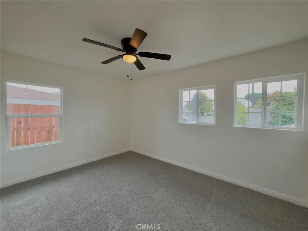 332 E Rosewood, Rialto, California 92376 home-pic-13