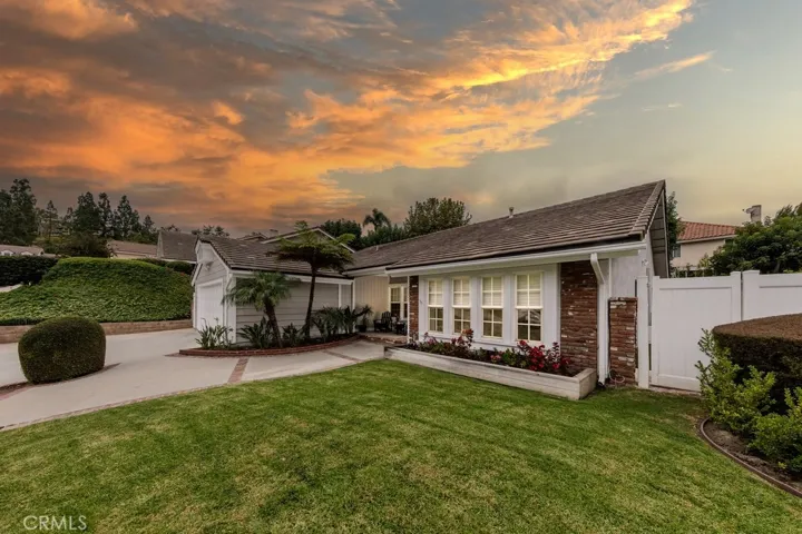 581 S Paseo Carmel, Anaheim Hills, California 92807