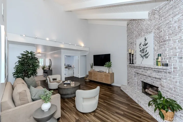 581 S Paseo Carmel, Anaheim Hills, California 92807