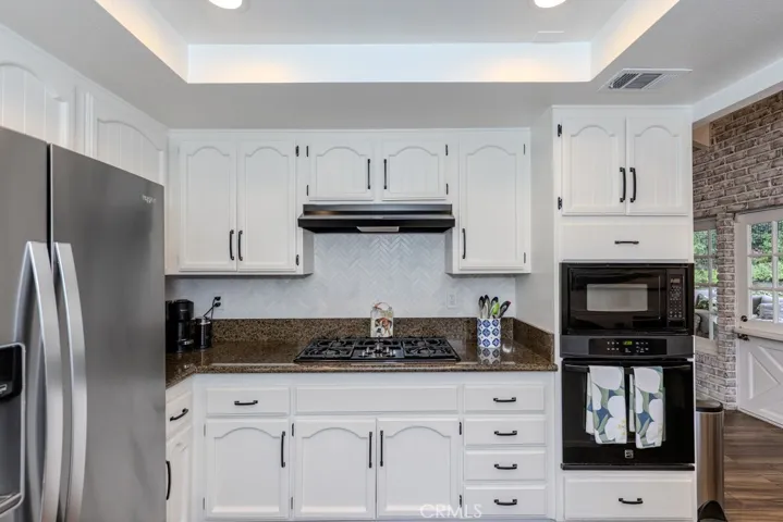 581 S Paseo Carmel, Anaheim Hills, California 92807