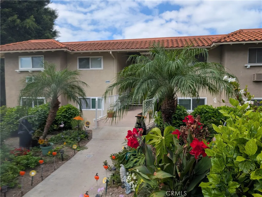 2296 Via Puerta B, Laguna Woods, California 92637 home-pic-49