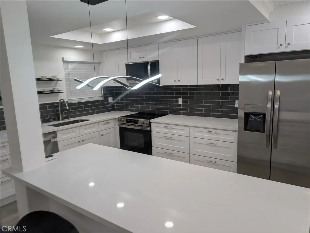 2296 Via Puerta B, Laguna Woods, California 92637 home-pic-11