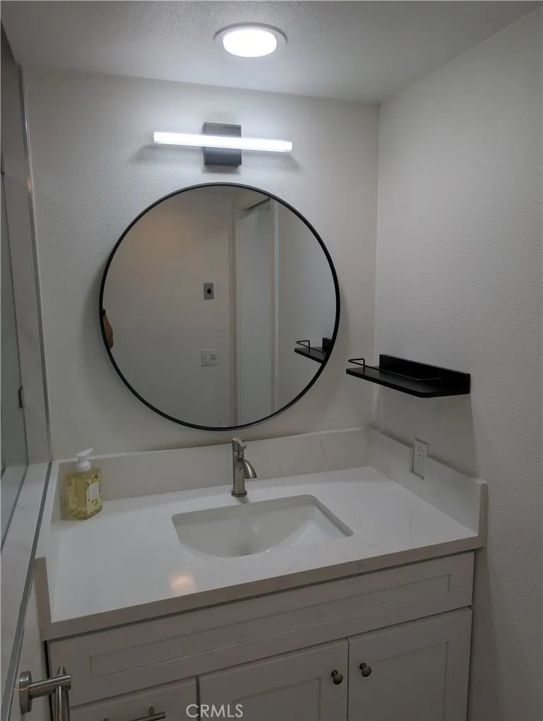 2296 Via Puerta B, Laguna Woods, California 92637 home-pic-31
